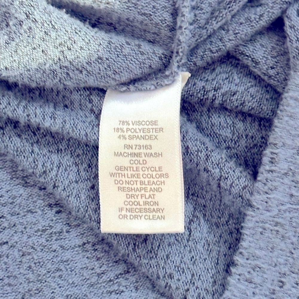 Cupio Blue Sweater - Sweatshirt Size Large - Picture 5 of 6